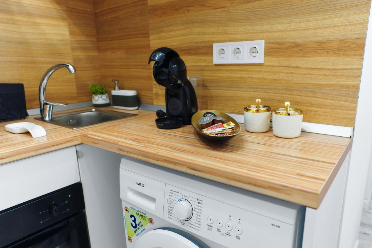 Bella House Apartaments Craiova Eksteriør billede