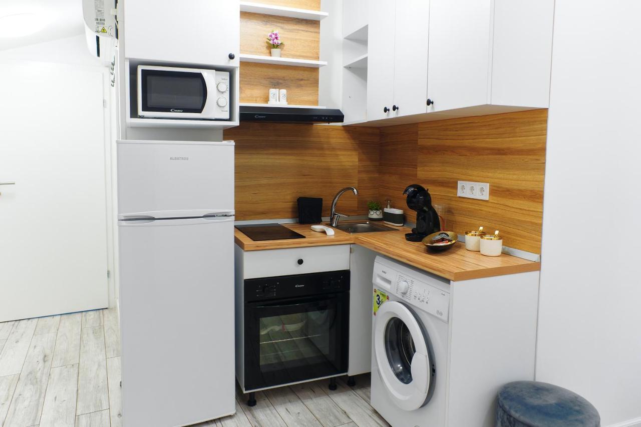 Bella House Apartaments Craiova Eksteriør billede