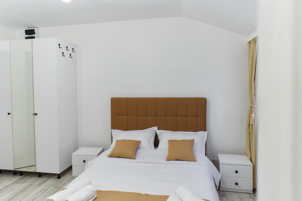 Bella House Apartaments Craiova Eksteriør billede