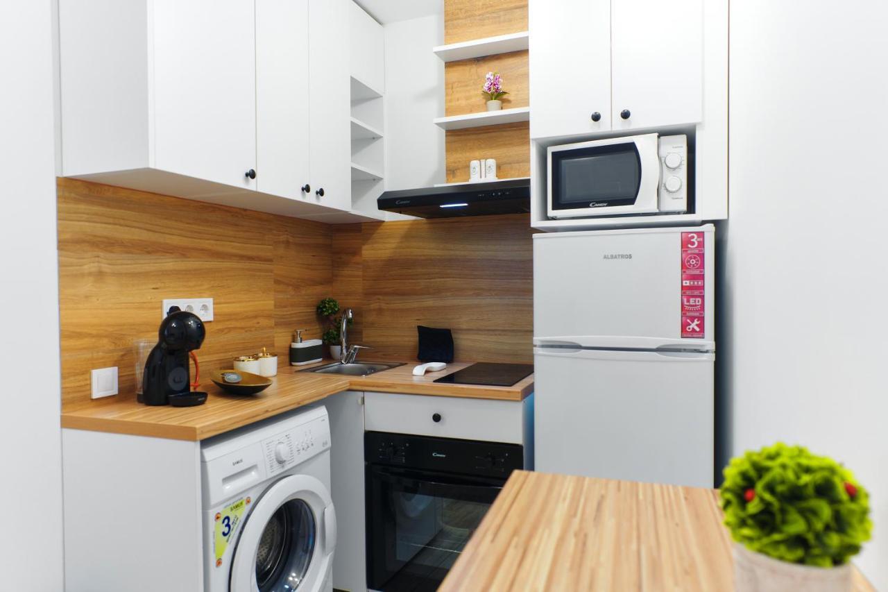 Bella House Apartaments Craiova Eksteriør billede
