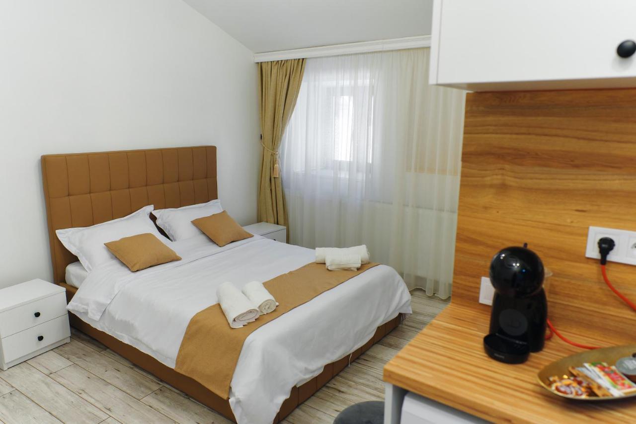 Bella House Apartaments Craiova Eksteriør billede