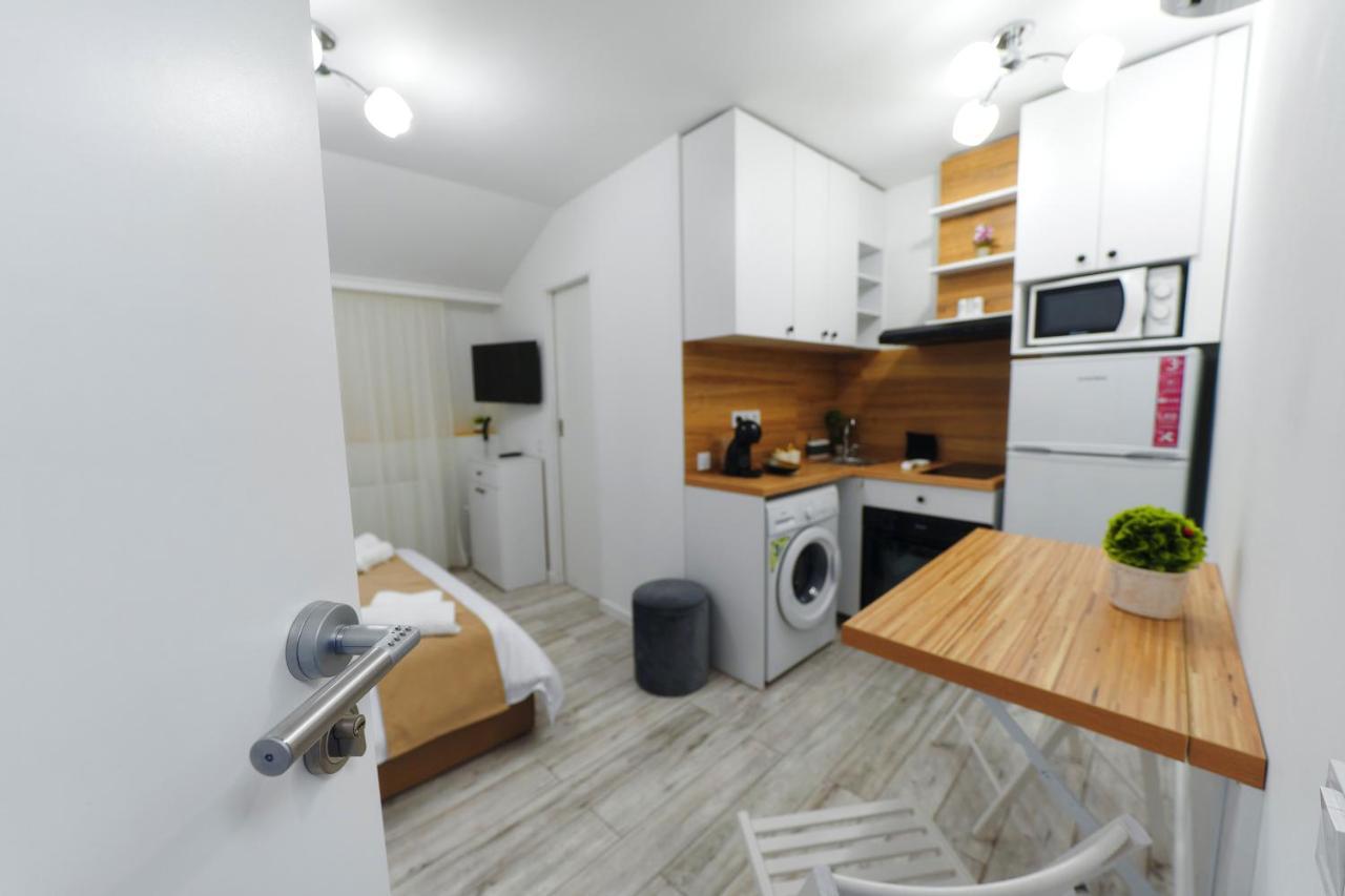 Bella House Apartaments Craiova Eksteriør billede