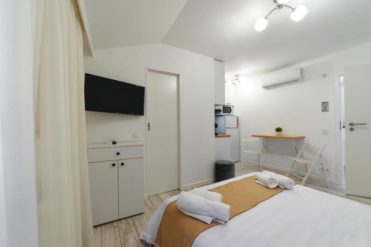 Bella House Apartaments Craiova Eksteriør billede
